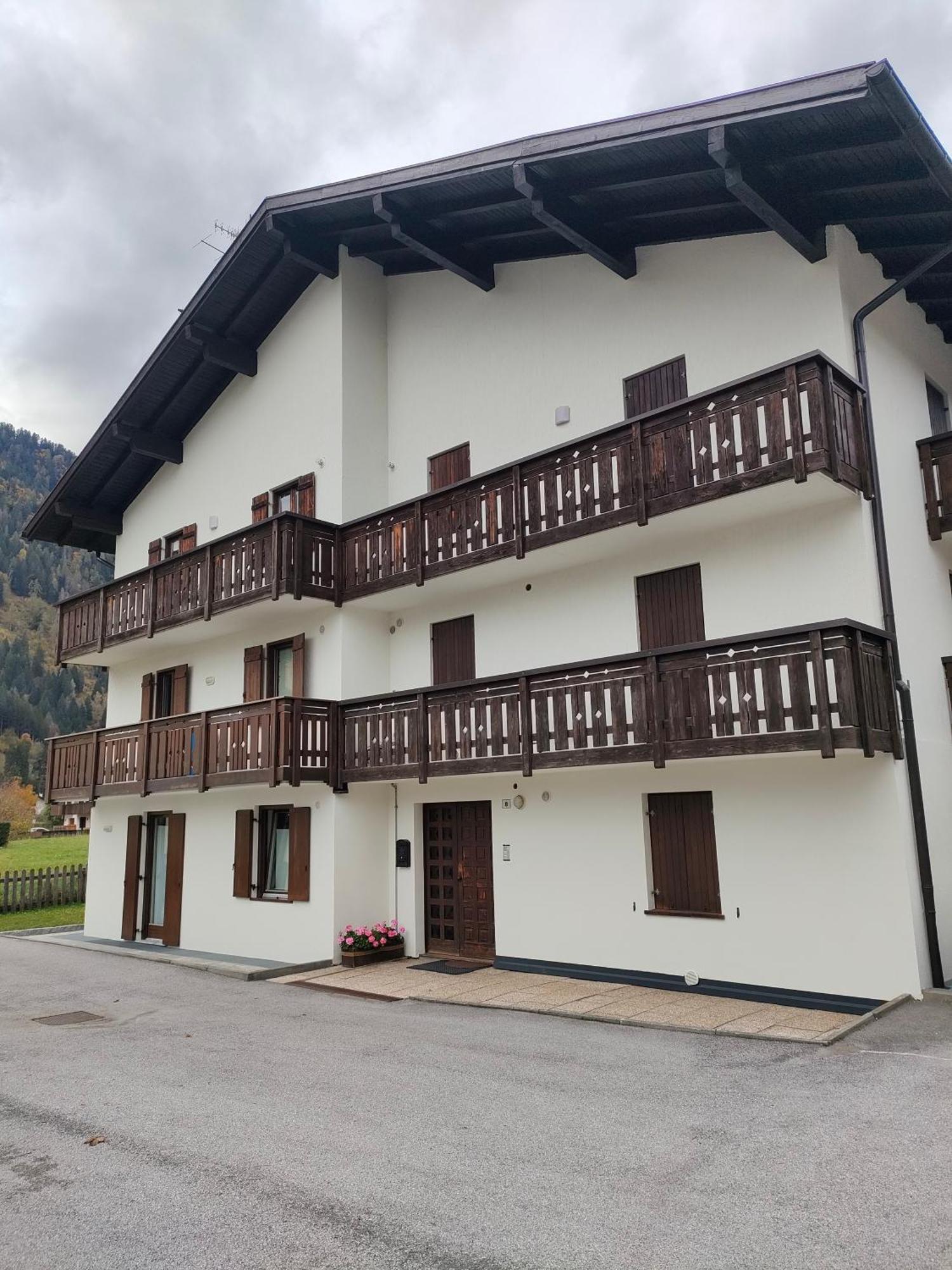 Pinzolocasa Villa Exterior photo